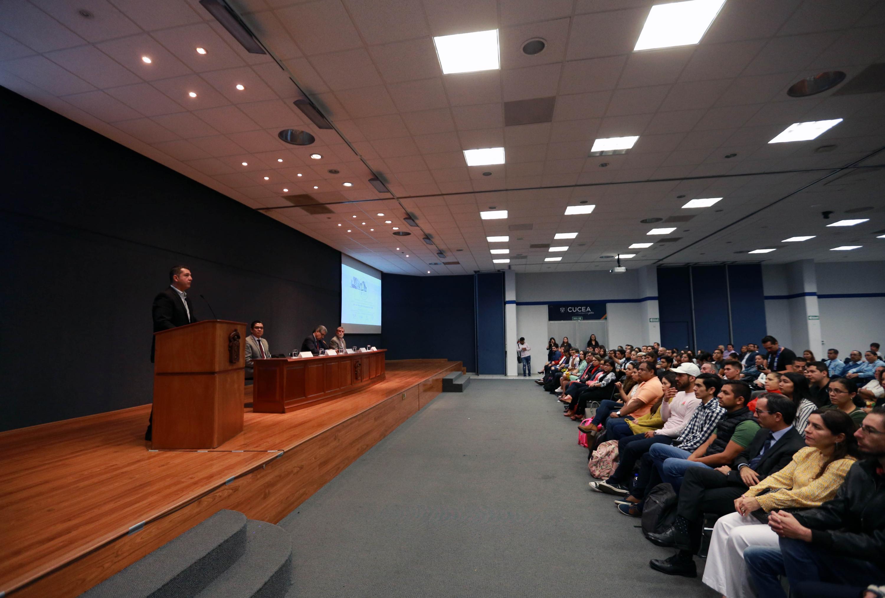 Universitarios se reúnen para generar propuestas de actualización al PDI de la UdeG