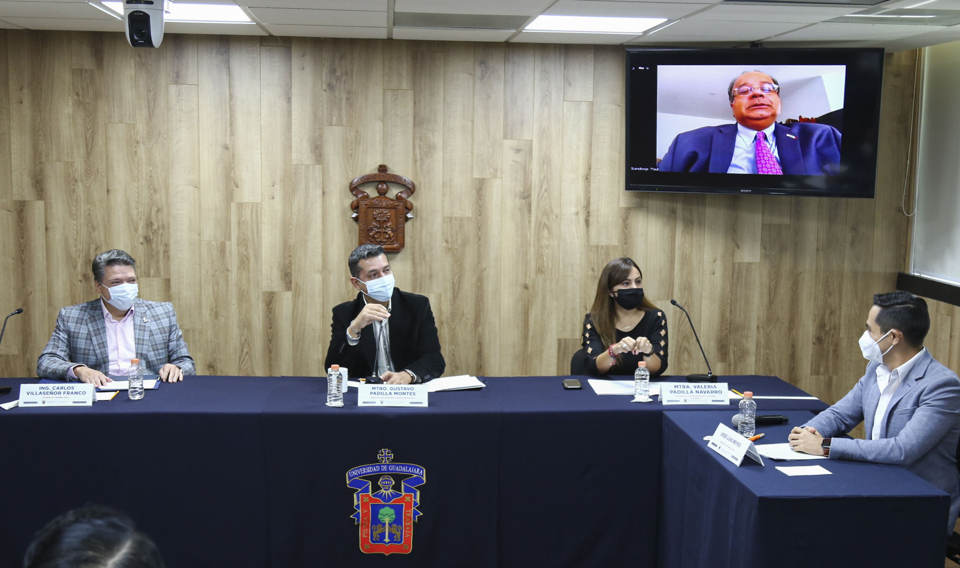 Ofrecerán 100 becas de capacitación en emprendimiento a estudiantes de UdeG